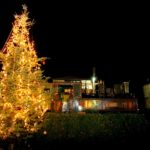 Μηνύματα χαράς και αγάπης, στον φωτισμό του Χριστουγεννιάτικου Δέντρου στο Διακοπτό (βίντεο)