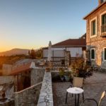 «Οινοξένεια 2016»: Οινογνωσία, γαστρονομία και προβολή της ταινίας «Πλαγίως» στο «Αρχοντικό του Γερο-Φώτη» στη Λάκκα Συμπολιτείας