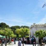 Αρτολιχουδιές και παιχνίδια, τοπικές νοστιμιές και μουσική από τους “Carte Postale”, την Πέμπτη το απόγευμα στην πλατεία Υψηλών Αλωνίων Αιγίου