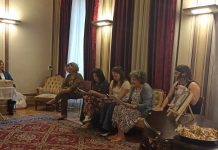 Η συγγραφέας – ζωγράφος Αλίκη Τσιατά πραγματοποίησε στο Αρχοντικό Παναγιωτόπουλου την παρουσίαση των βιβλίων της tsiata-vivlia1